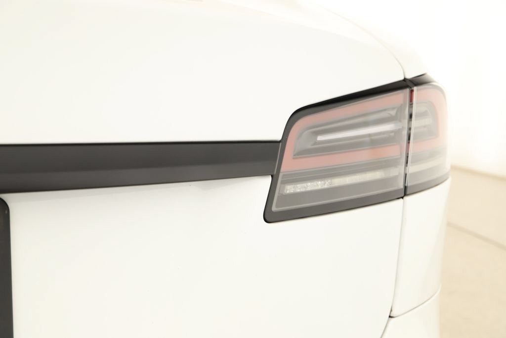 Used 2022 Tesla Model S AWD/4WD image 31