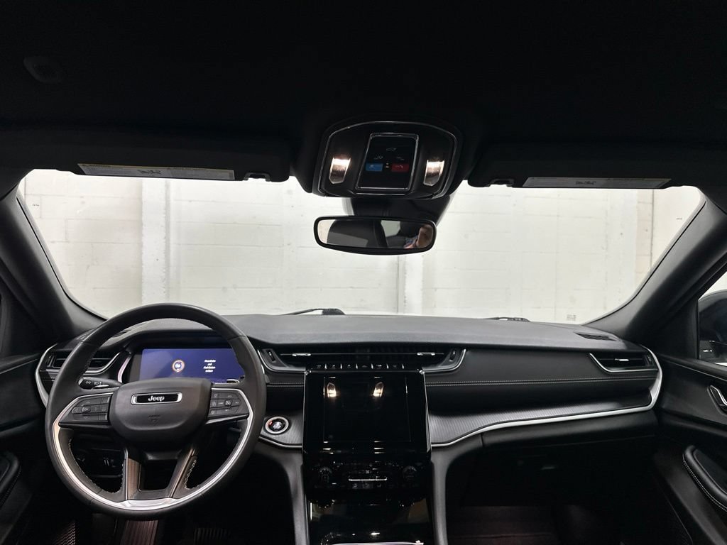 Used 2024 Jeep Grand Cherokee Altitude AWD/4WD image 54