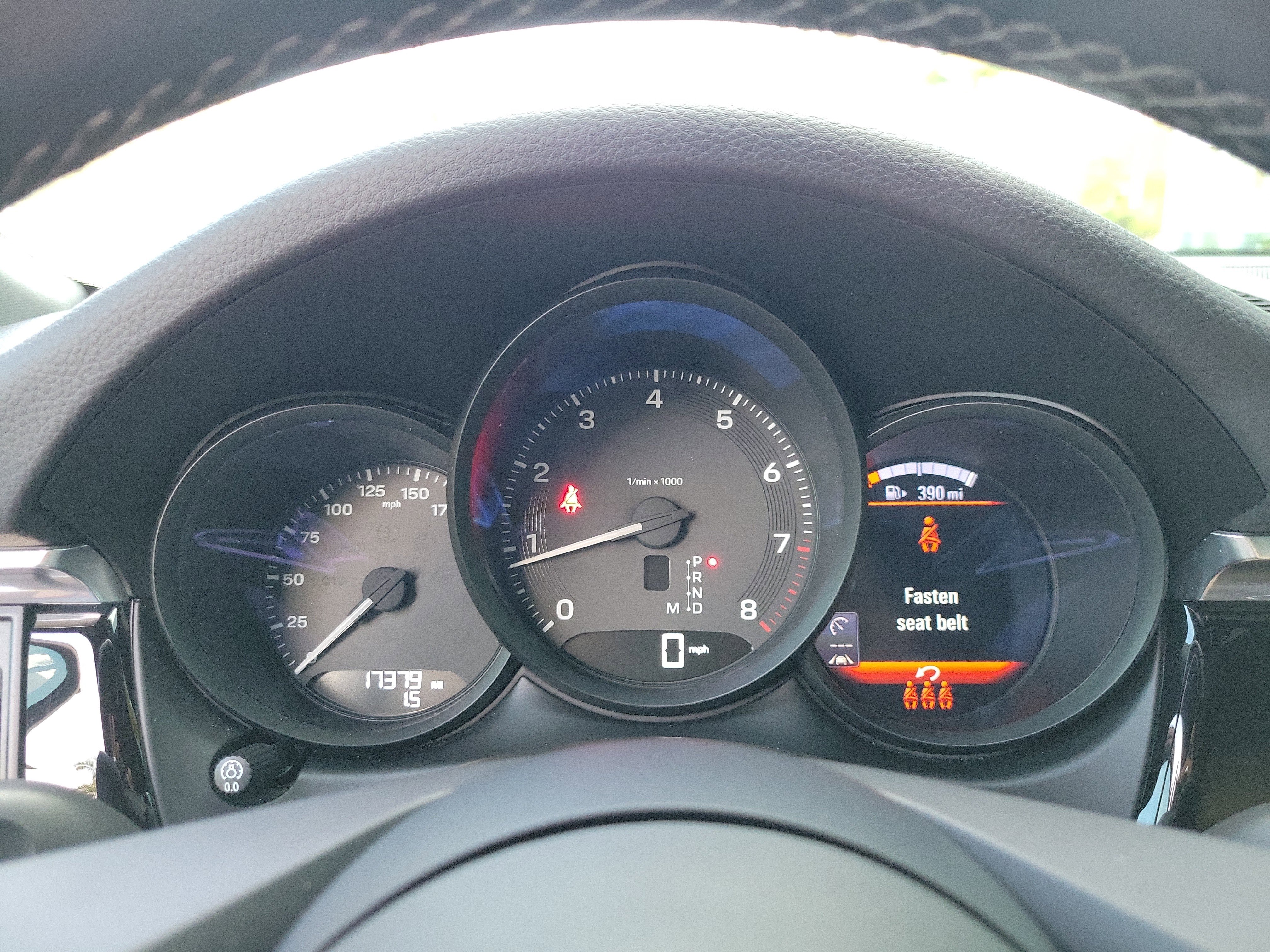 Used 2024 Porsche Macan image 32