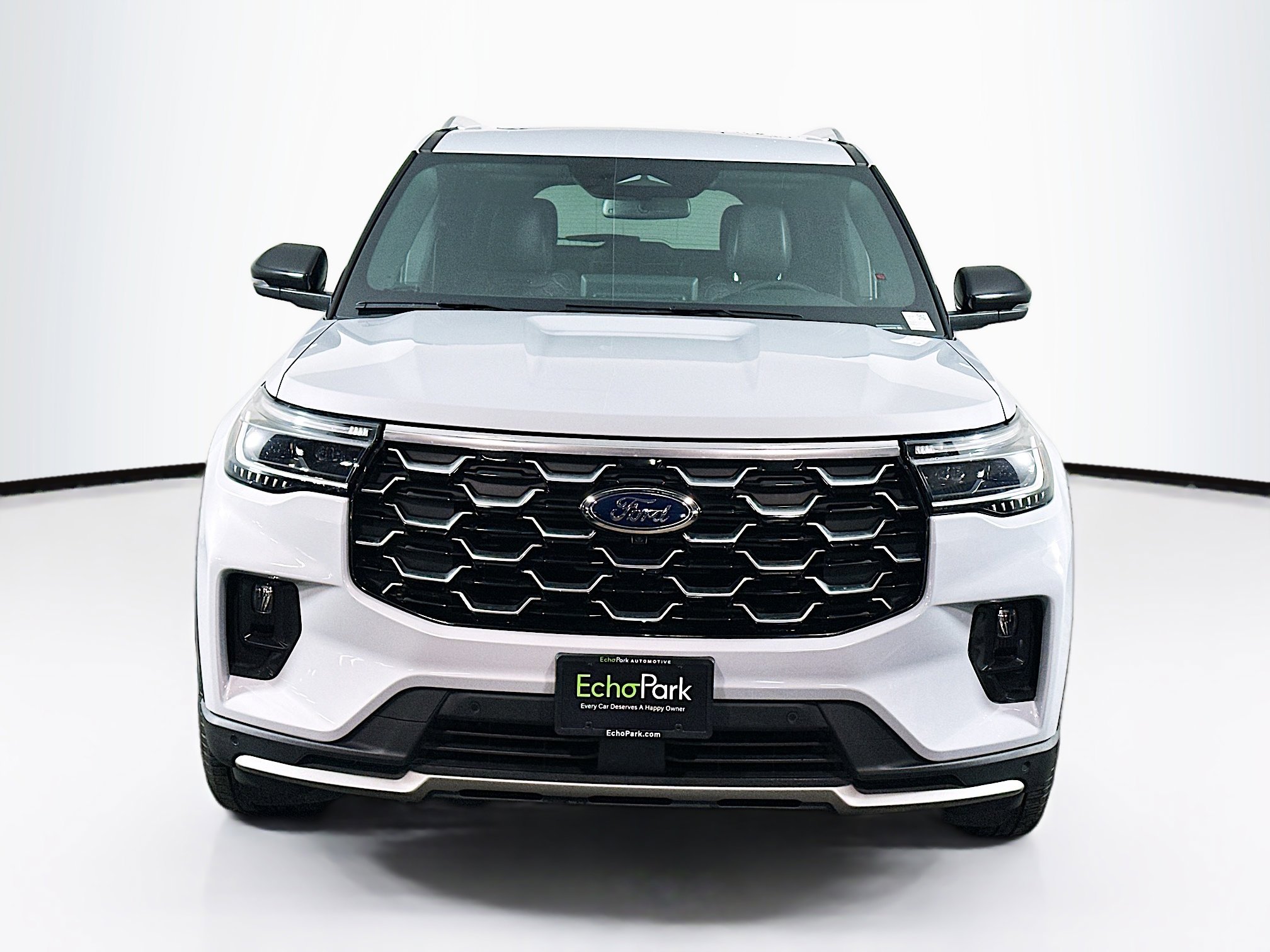 Used 2025 Ford Explorer Platinum w/ LUX Leather Package image 2