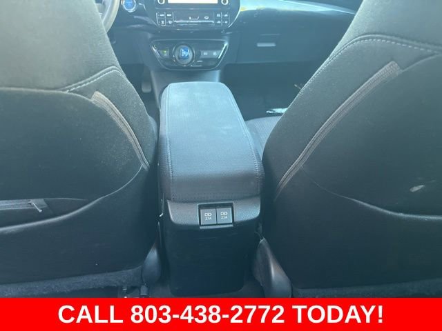 Used 2020 Toyota Prius LE FWD image 15