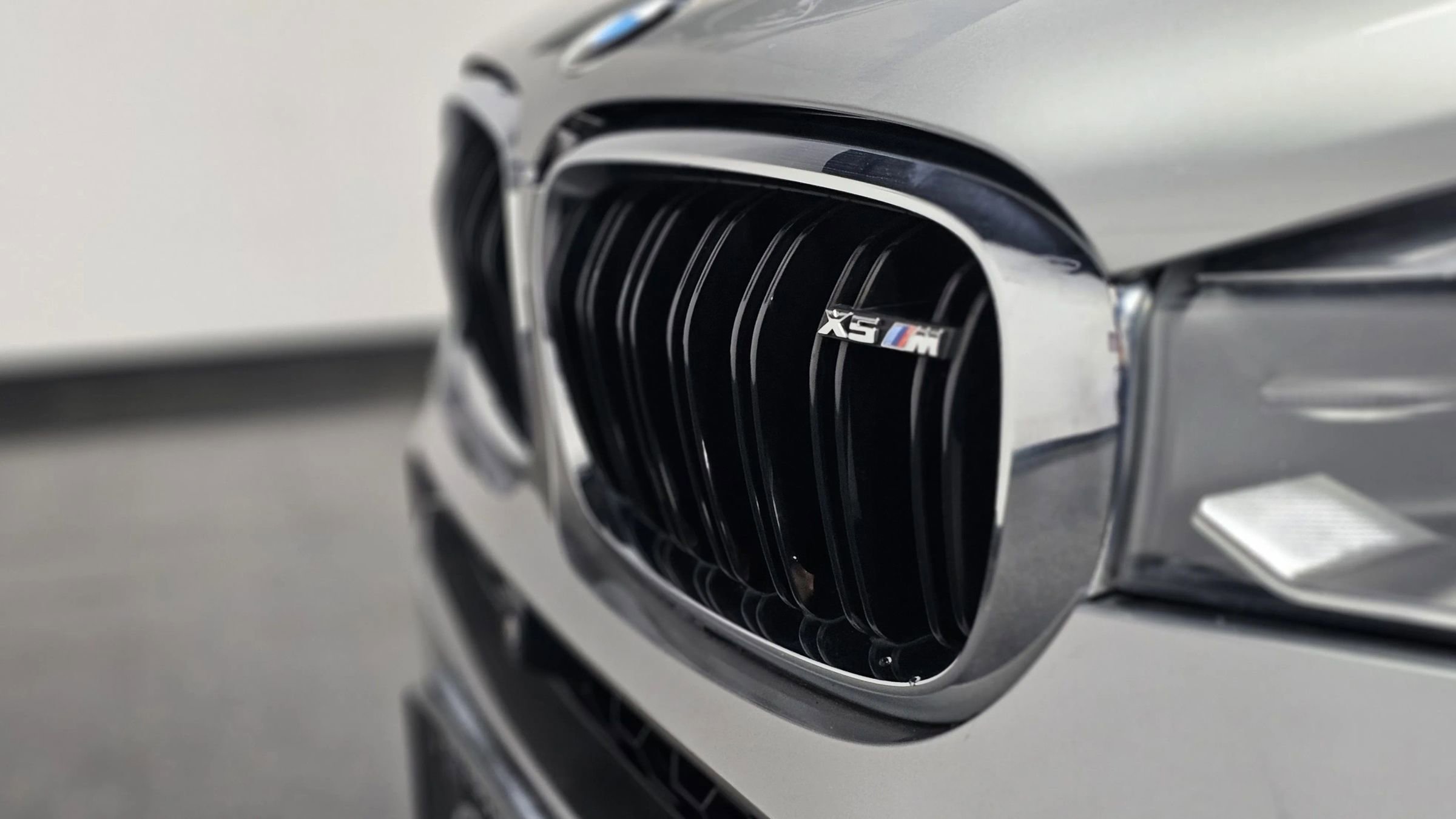 Used 2018 BMW X5 M w/ Executive Package image 26