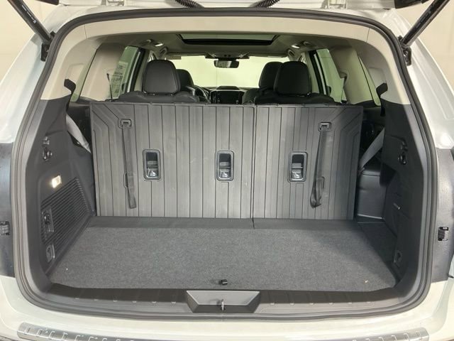 New 2026 Subaru Ascent Limited AWD/4WD image 16
