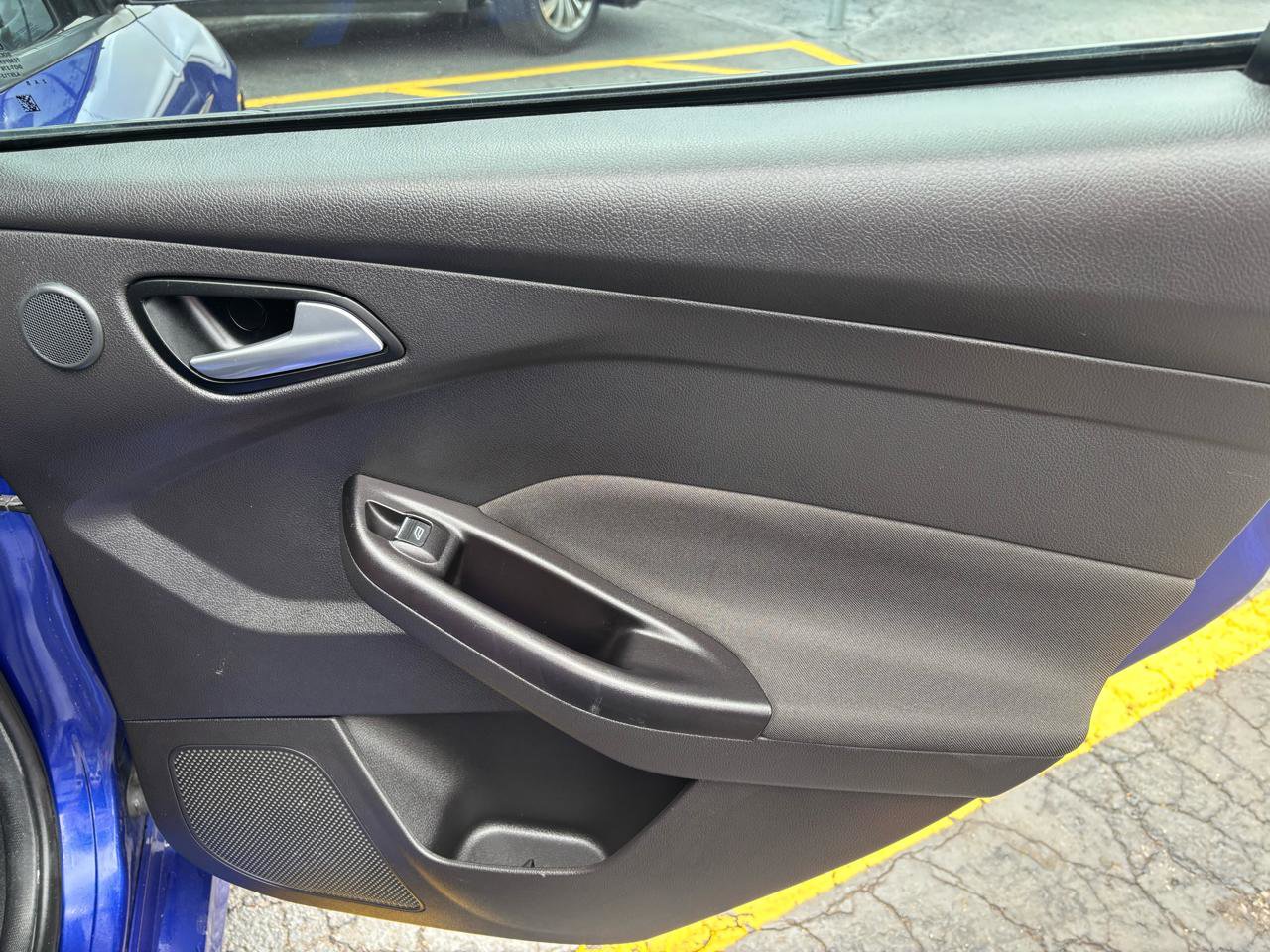 Used 2013 Ford Focus ST FWD image 22