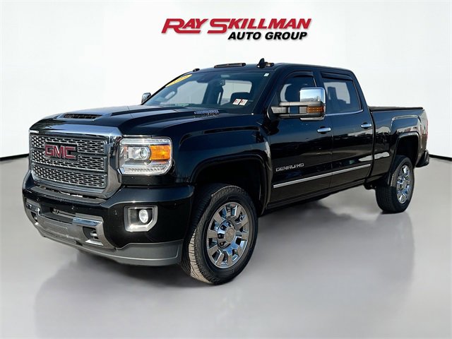 Used 2019 GMC Sierra 2500 Denali w/ Duramax Plus Package image 3
