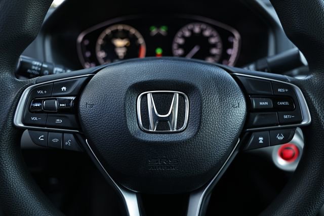 Used 2018 Honda Accord EX image 32