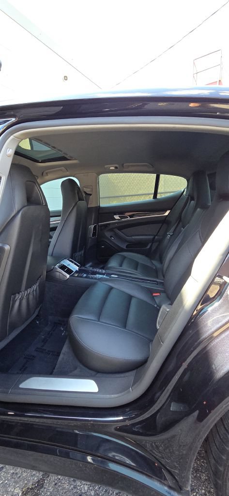 Used 2015 Porsche Panamera 4 AWD/4WD image 10
