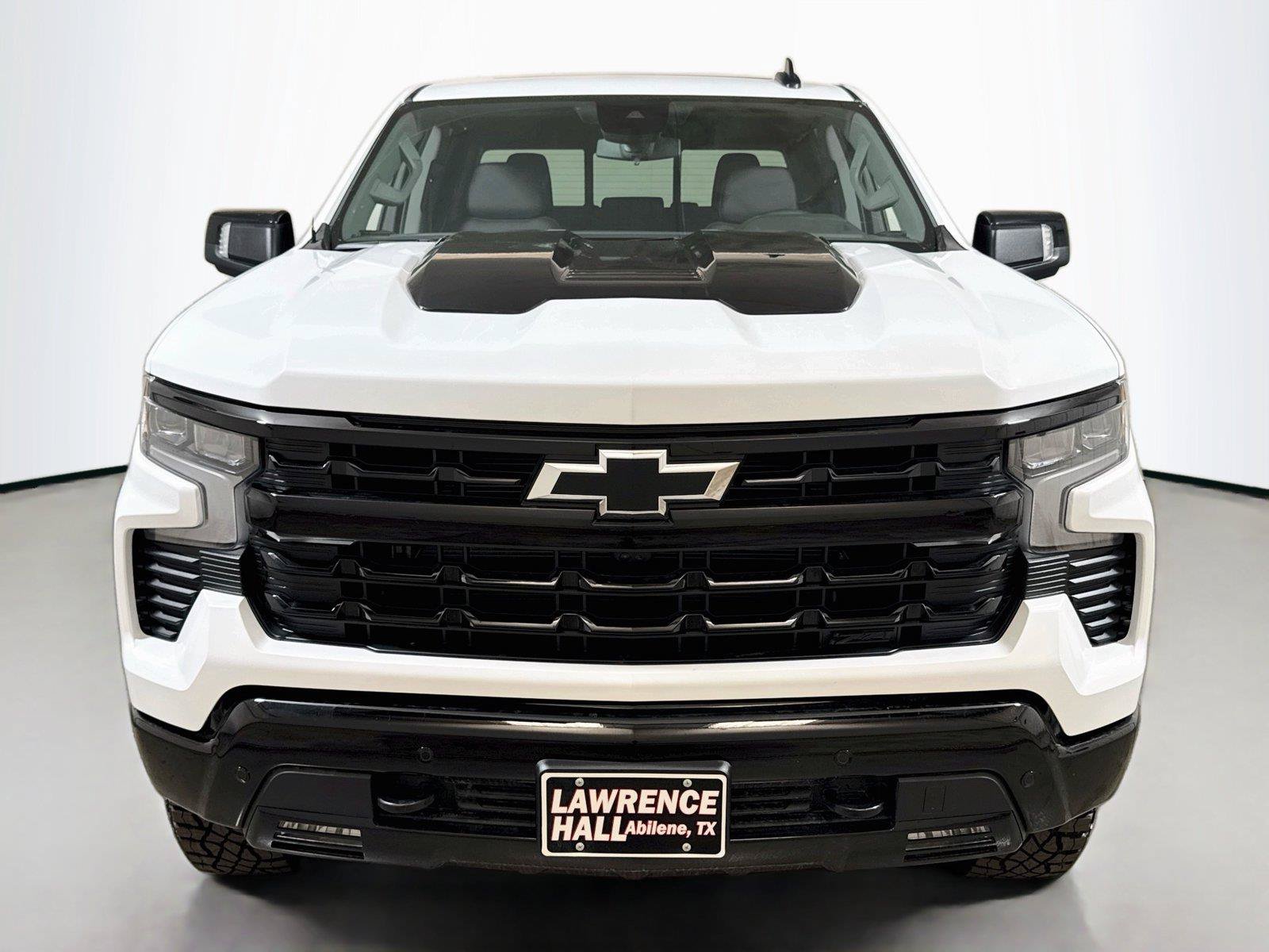 New 2026 Chevrolet Silverado 1500 LT Trail Boss w/ Dark Appearance Package AWD/4WD image 2