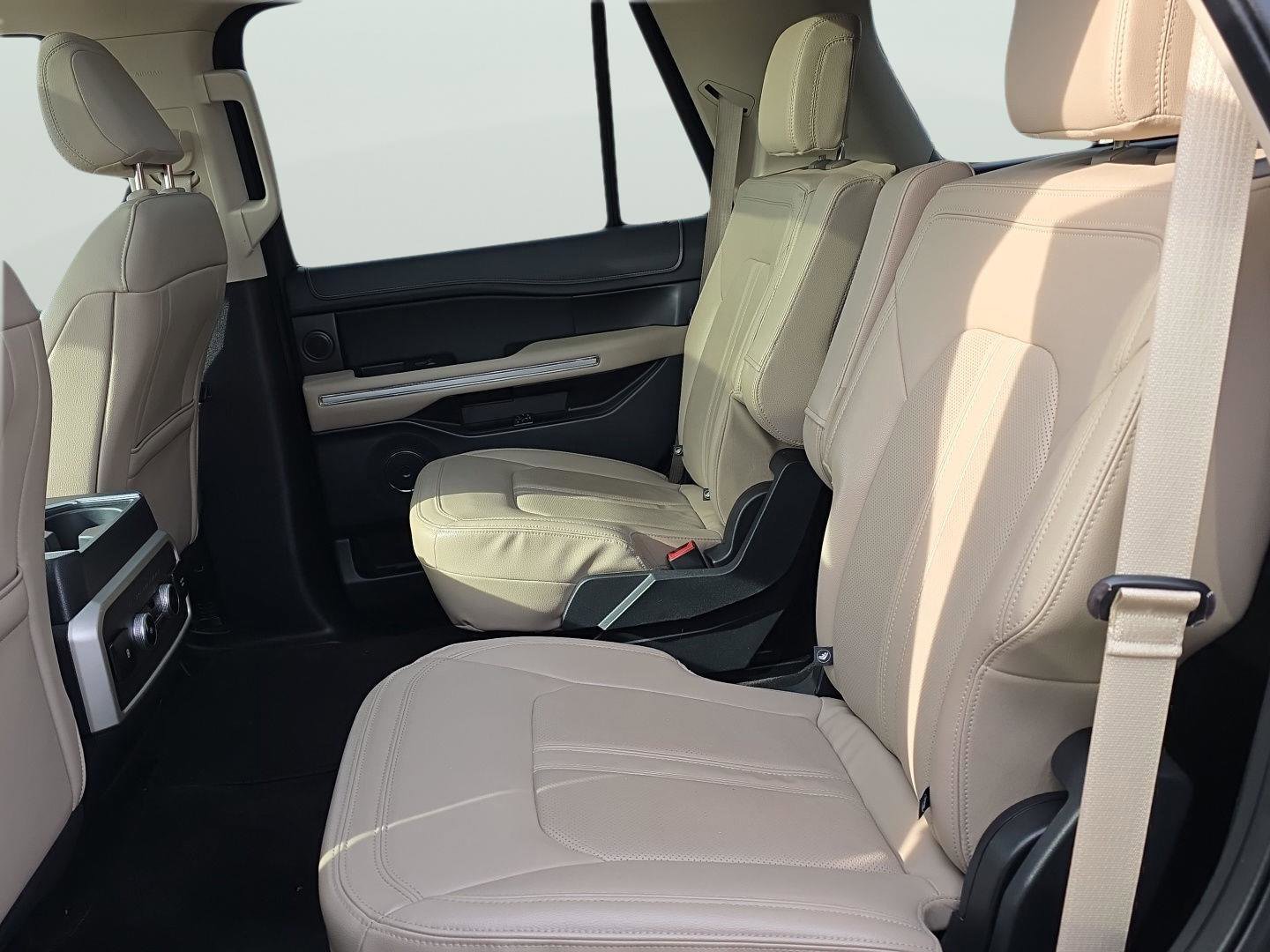 Used 2022 Ford Expedition Limited image 72