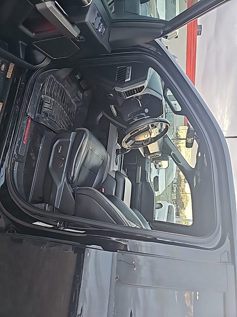 Used 2017 Ford F150 Raptor w/ Equipment Group 802A Luxury image 17