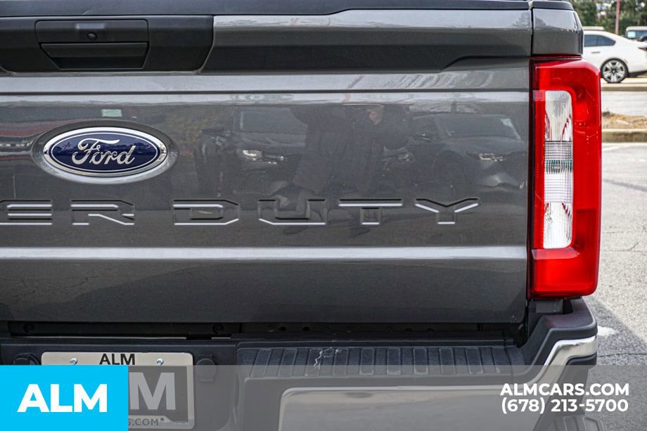 Used 2025 Ford F250 XLT image 12