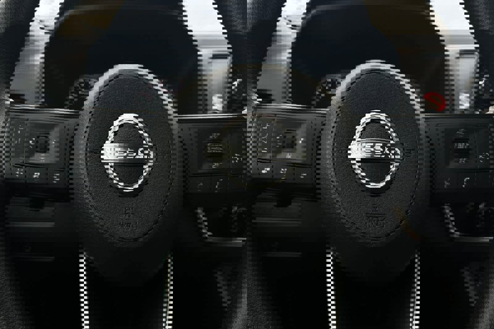 Used 2024 Nissan Rogue S image 23