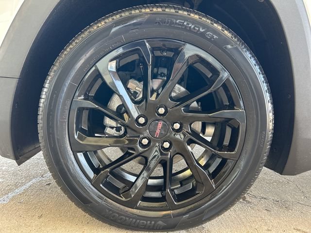 Used 2023 GMC Terrain SLE w/ Elevation Edition FWD image 22