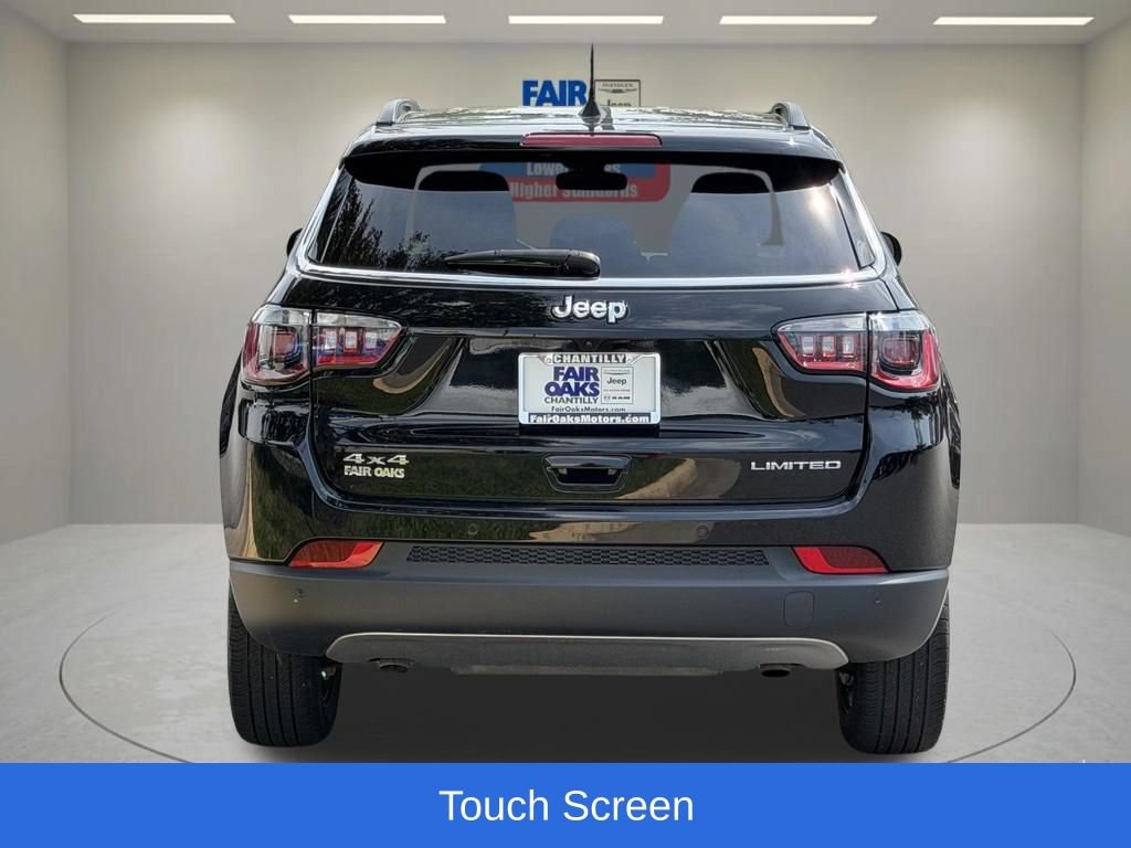 Used 2024 Jeep Compass Limited AWD/4WD image 9