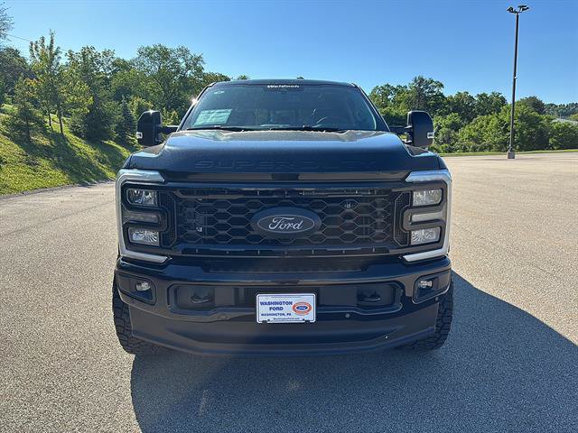 New 2026 Ford F250 Lariat w/ Black Appearance Package AWD/4WD image 7
