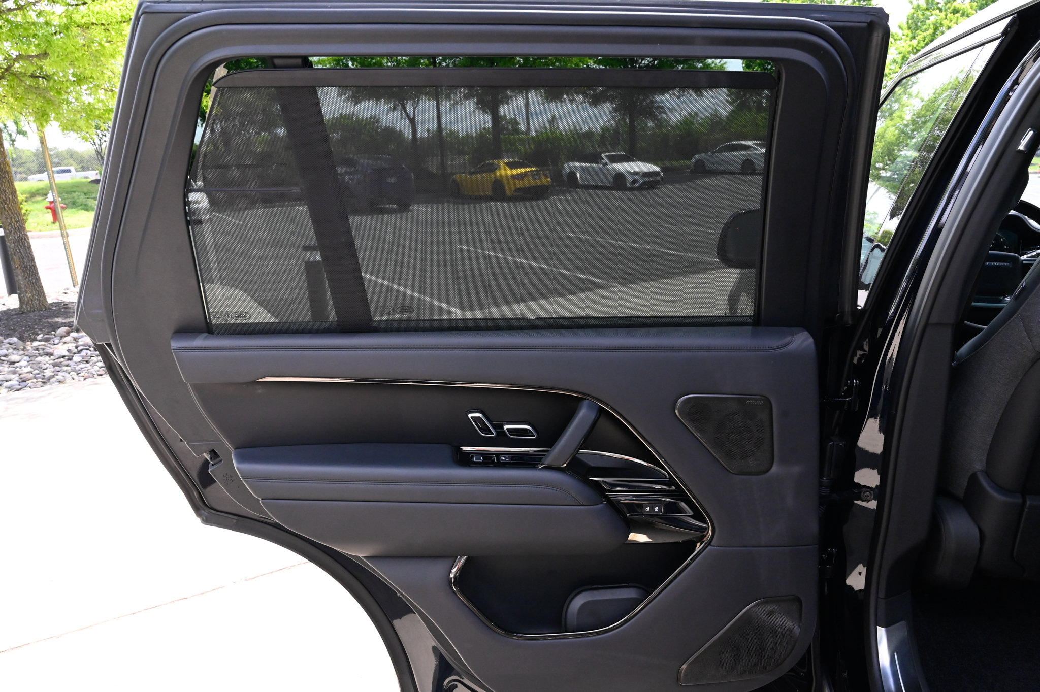 Used 2023 Land Rover Range Rover SV AWD/4WD image 39