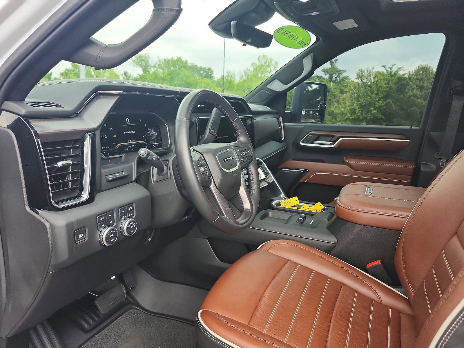 Used 2024 GMC Sierra 2500 Denali Ultimate AWD/4WD image 20