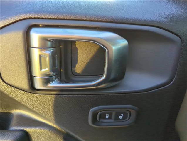 New 2026 Jeep Gladiator Sport AWD/4WD image 15