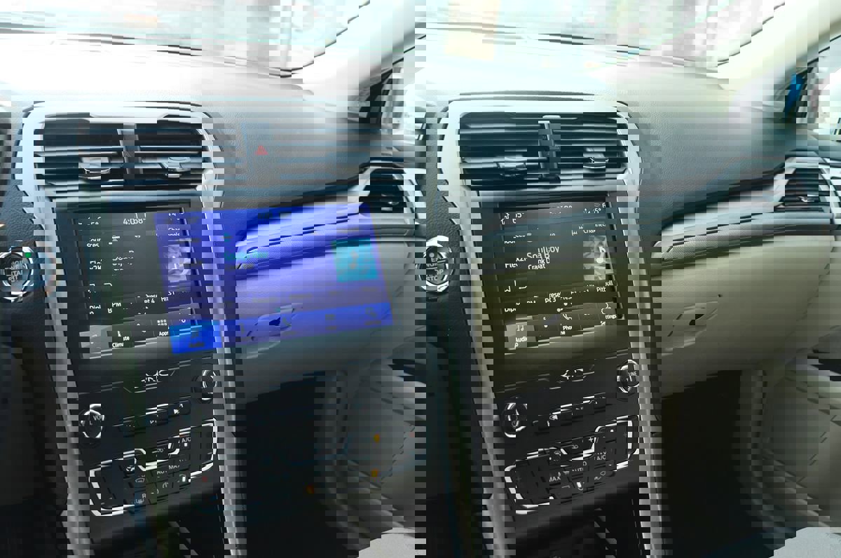 Used 2019 Ford Fusion SE image 39