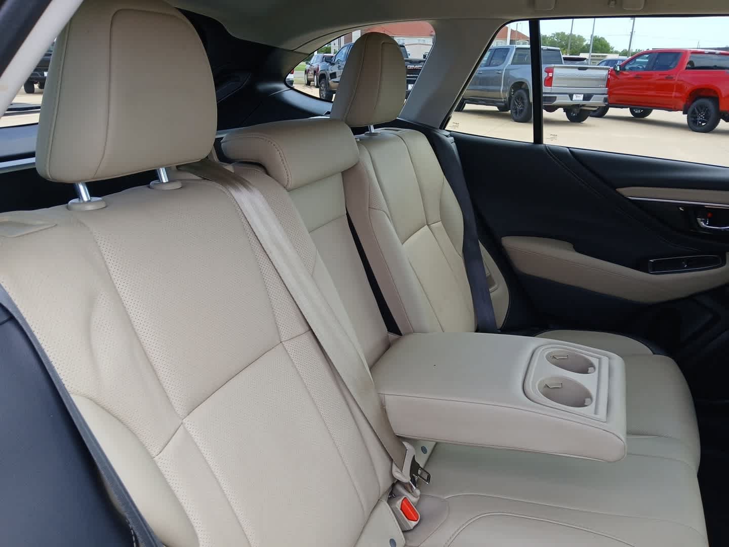 Used 2024 Subaru Outback Limited AWD/4WD image 57