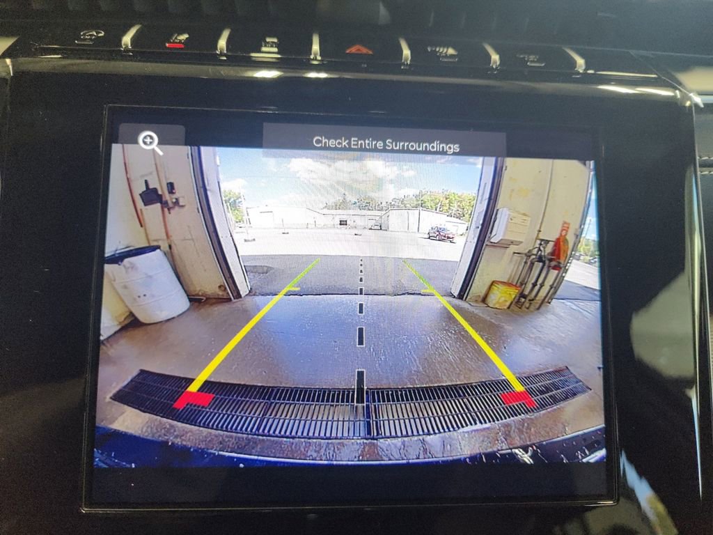 New 2025 Jeep Grand Cherokee Altitude image 22