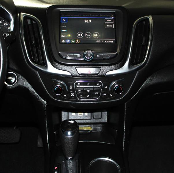 Used 2020 Chevrolet Equinox LT image 31