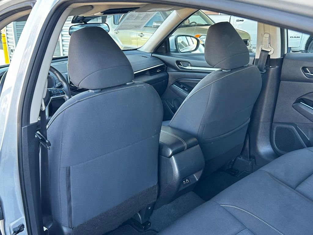 Used 2022 Nissan Altima 2.5 SV w/ SV Premium Package FWD image 16
