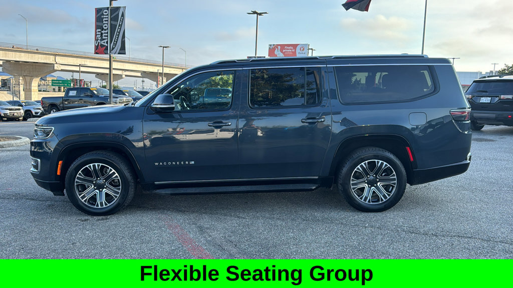 Used 2024 Jeep Wagoneer L Series II w/ Flexible Seating Group RWD image 4