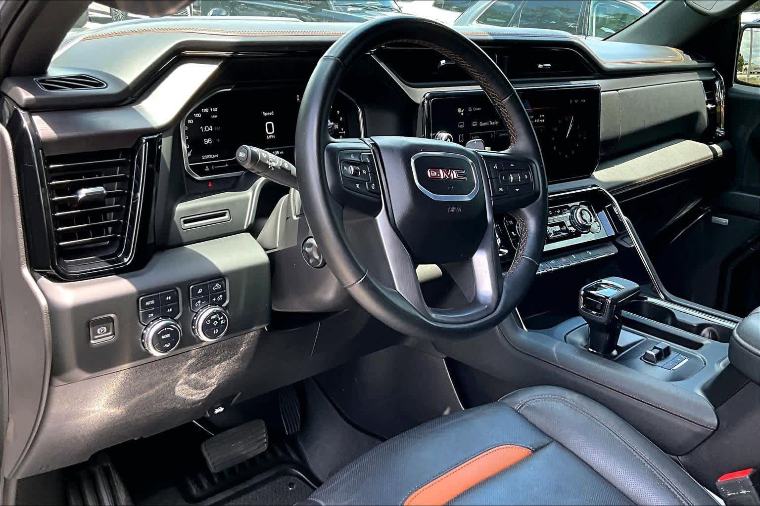 Used 2024 GMC Sierra 1500 AT4 w/ AT4 Premium Package AWD/4WD image 18
