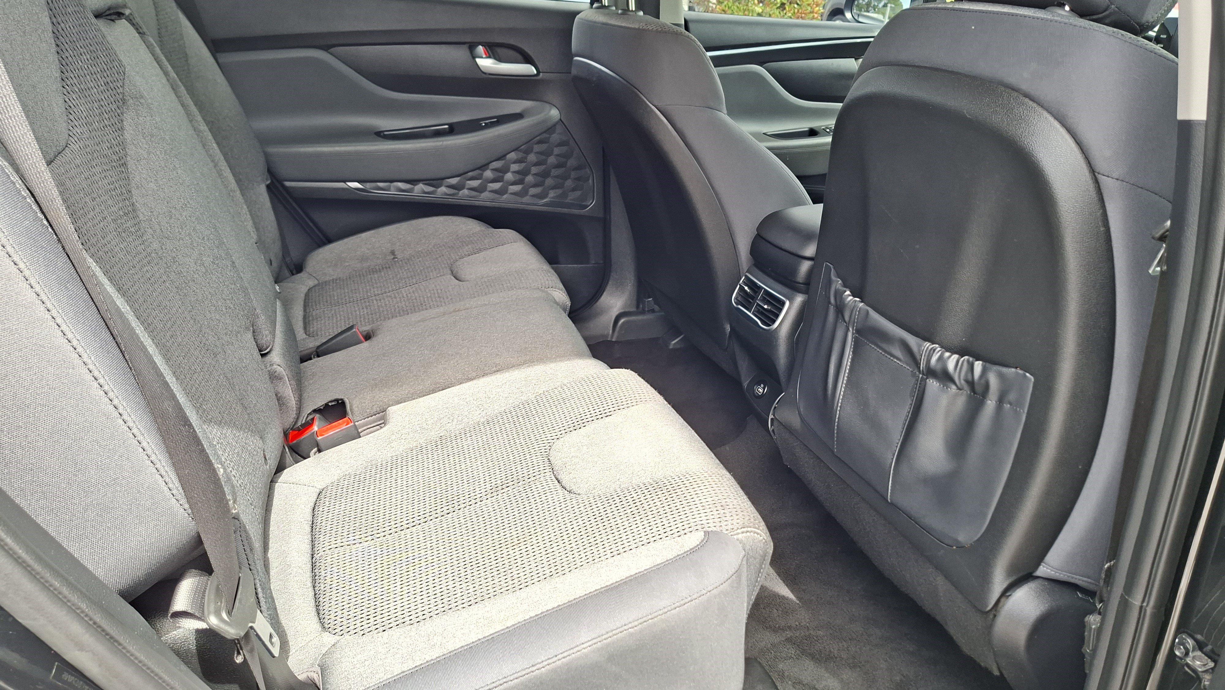 Used 2021 Hyundai Santa Fe SE AWD/4WD image 22