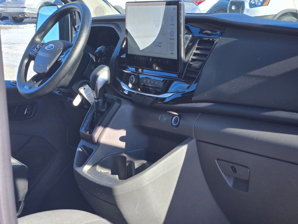 Used 2023 Ford Transit 350 XLT image 6