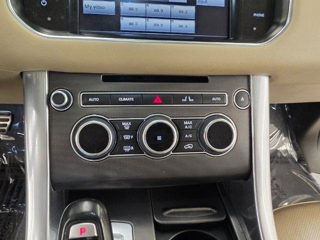 Used 2014 Land Rover Range Rover Sport Supercharged AWD/4WD image 17