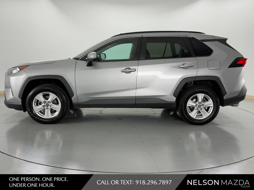 Used 2020 Toyota RAV4 XLE FWD image 5