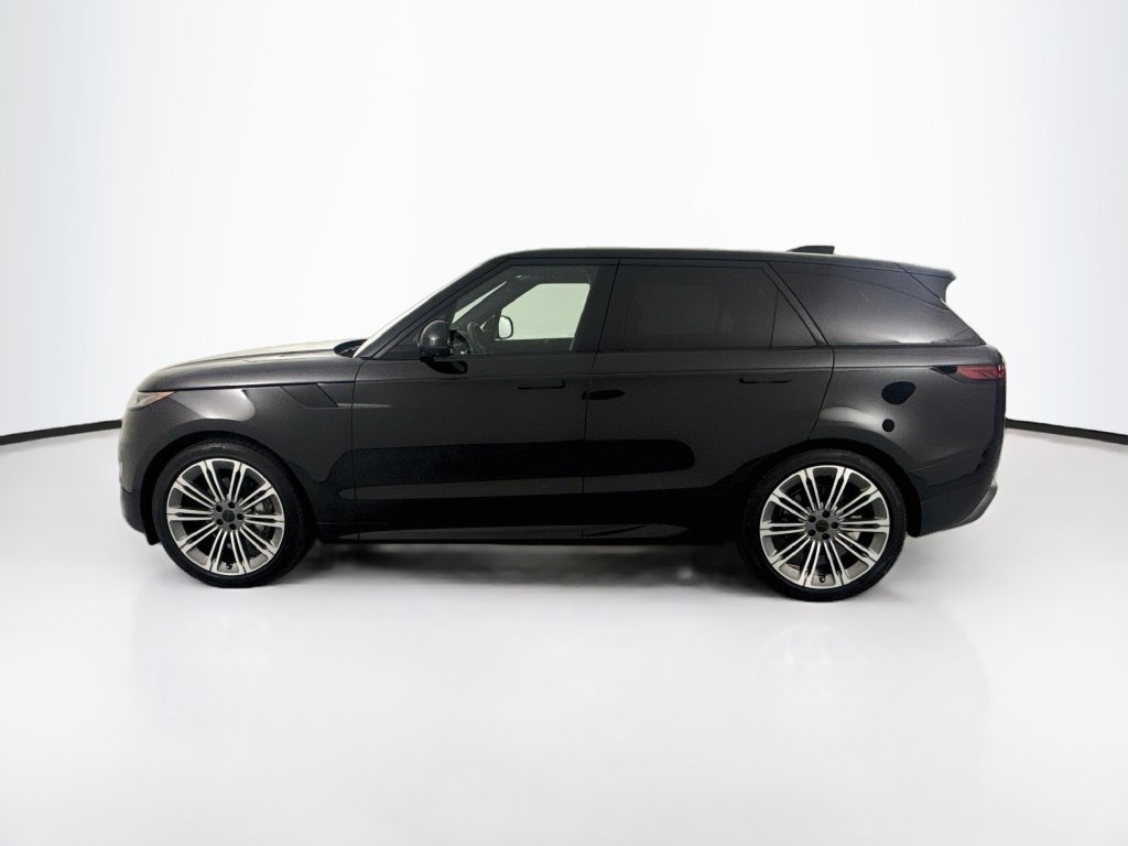 Used 2026 Land Rover Range Rover Sport SE AWD/4WD image 8