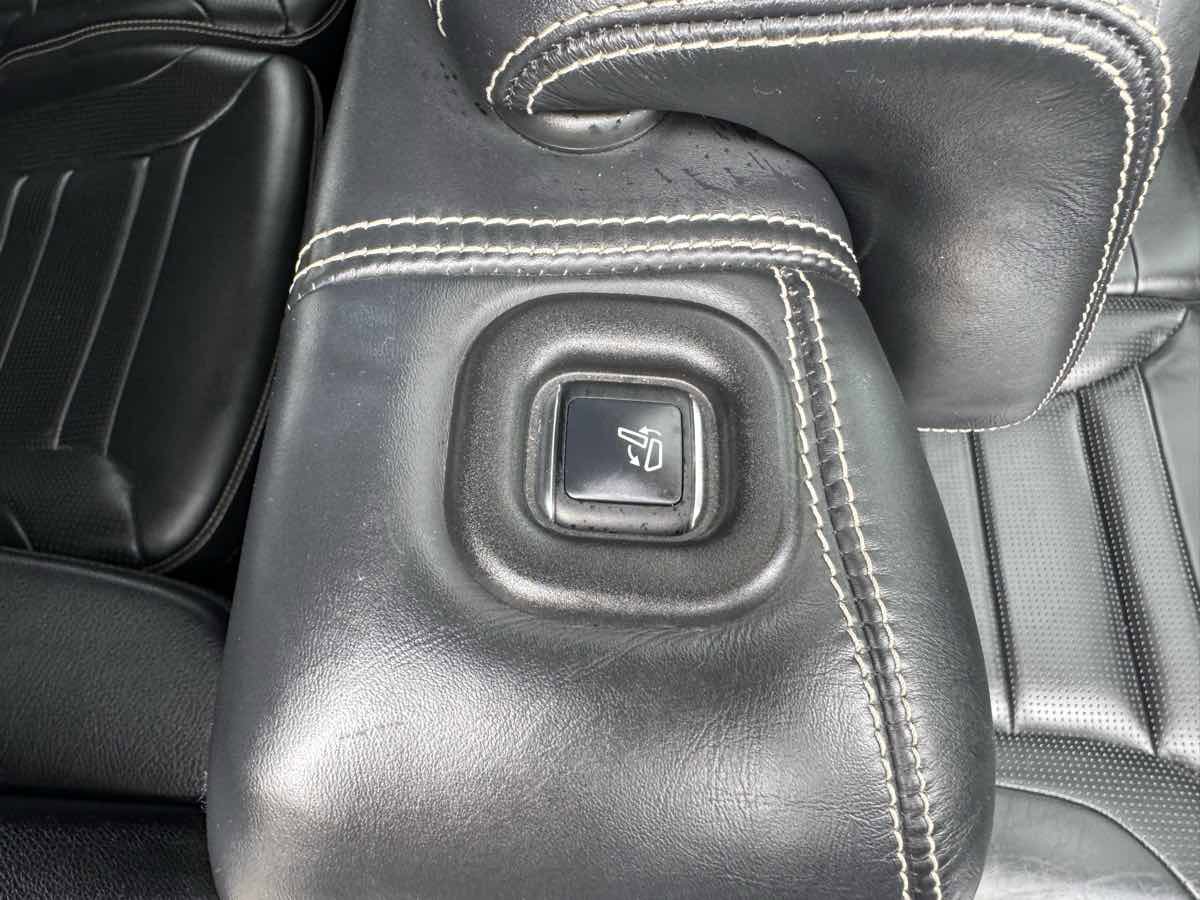Used 2019 Mercedes-Benz GLS 63 AMG 4MATIC w/ AMG Night Styling Package image 44
