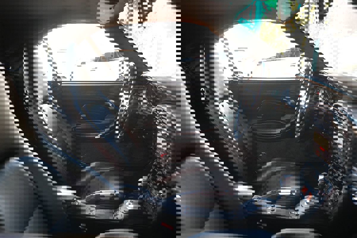 Used 2004 Porsche 911 Carrera image 26