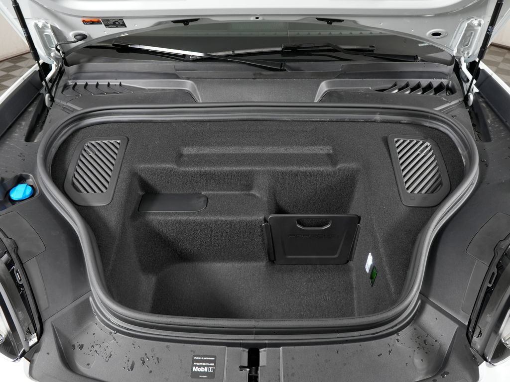 New 2026 Porsche Macan 4 Electric AWD/4WD image 12