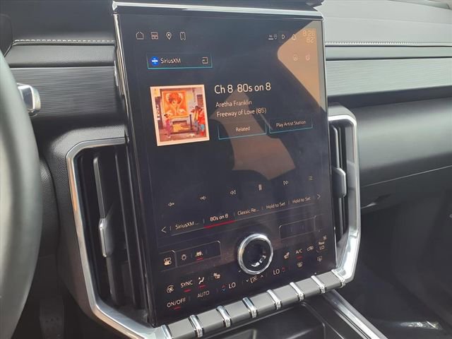 Used 2025 GMC Acadia Elevation image 14