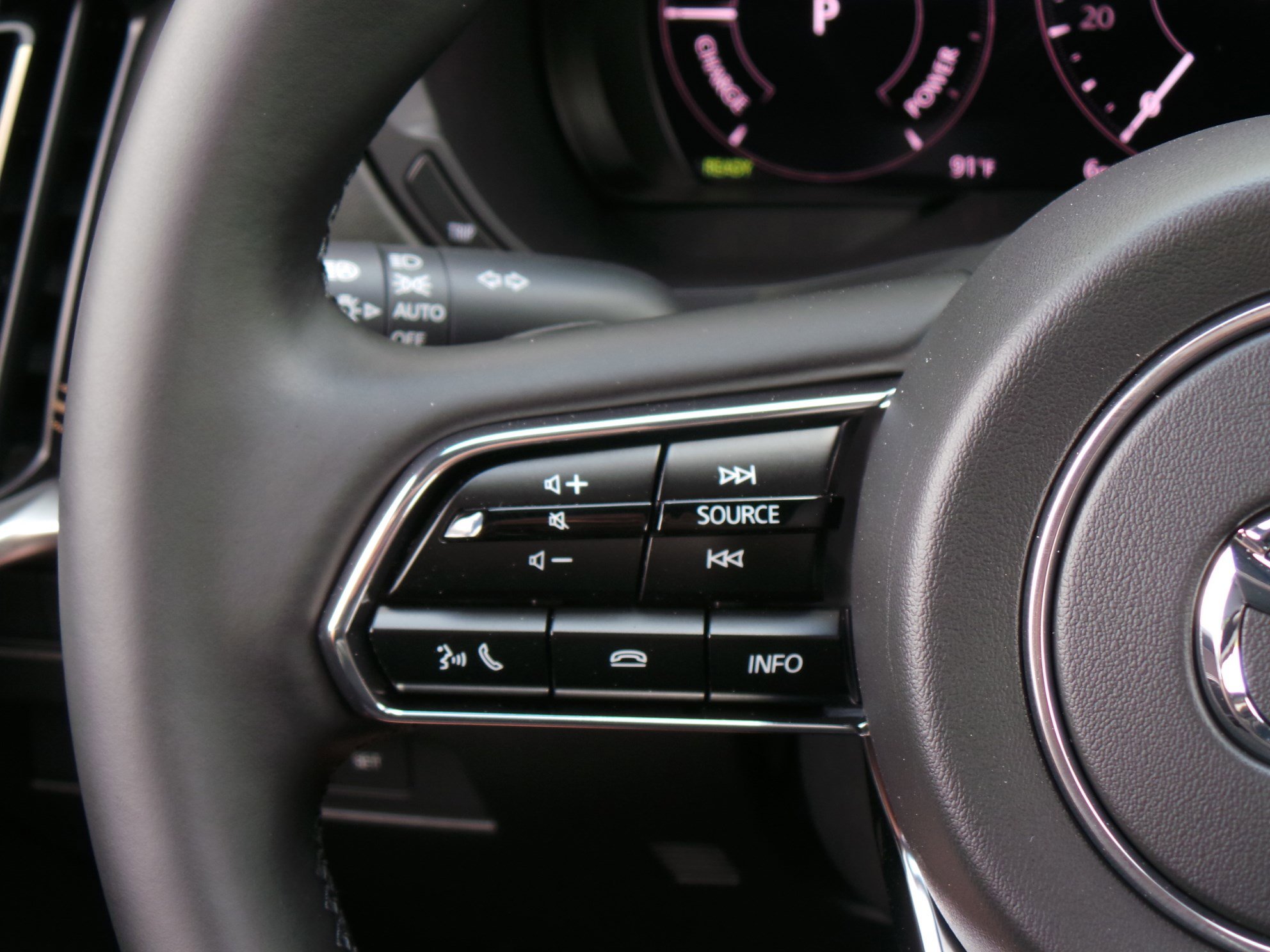 New 2025 MAZDA CX-70 Plug-In Hybrid w/ Premium Plus image 14