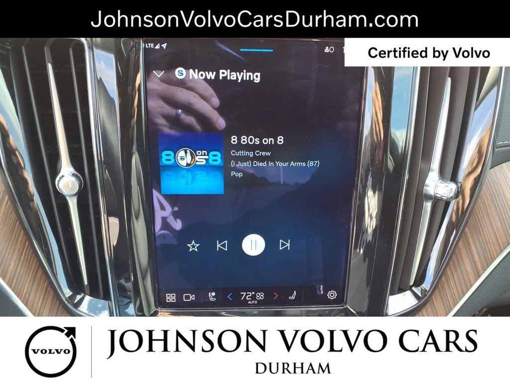 Certified 2023 Volvo XC60 B5 Ultimate w/ Climate Package image 19