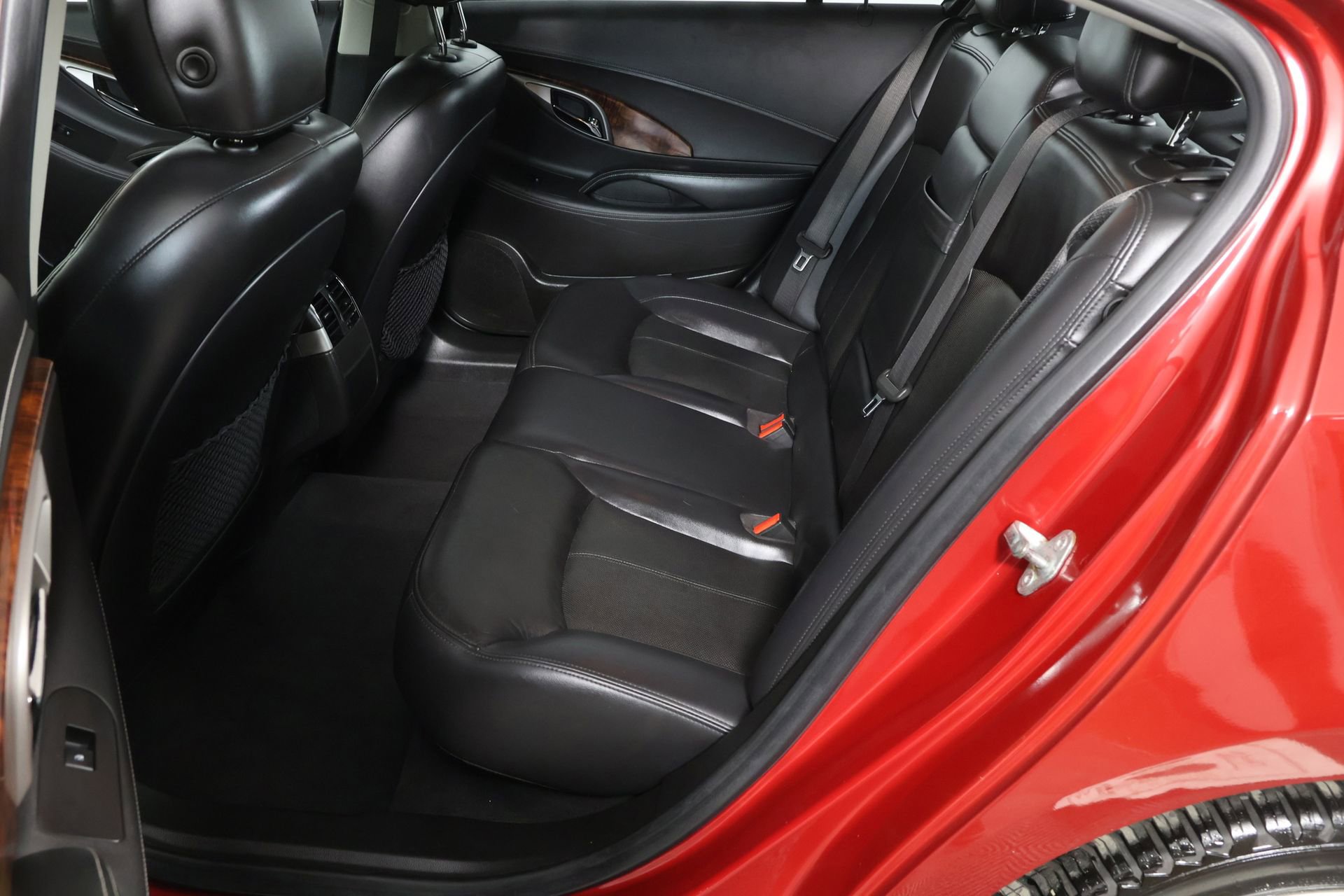 Used 2012 Buick LaCrosse Touring image 34