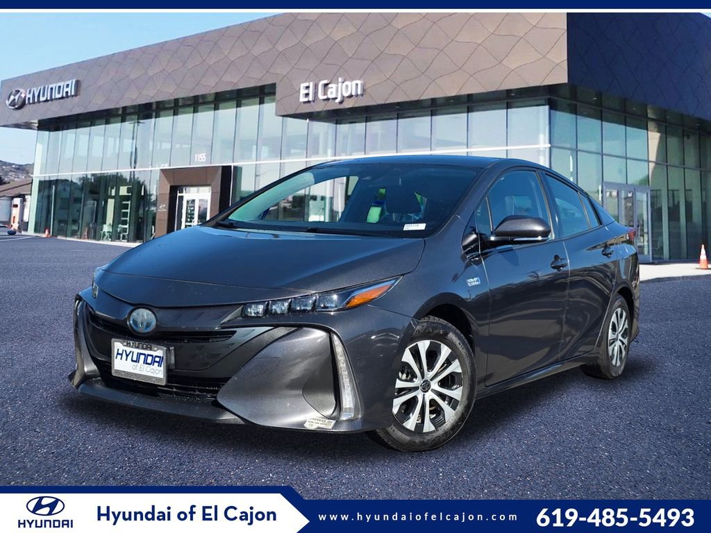 Used 2020 Toyota Prius Prime XLE image 1