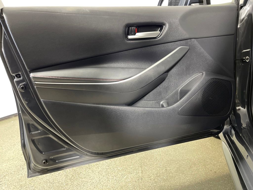 Used 2023 Toyota Corolla SE w/ SE Premium Package image 17