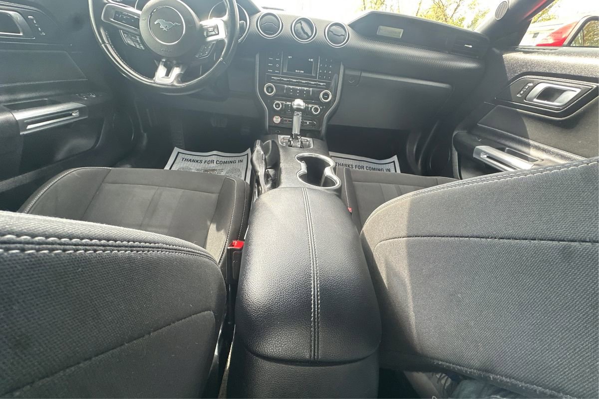 Used 2018 Ford Mustang Coupe image 19