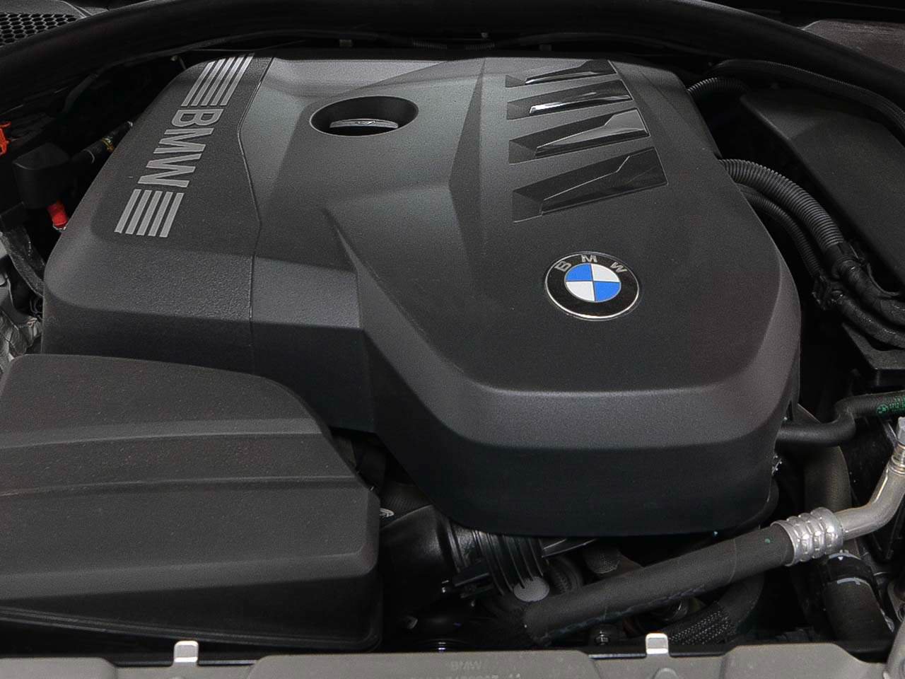 Used 2025 BMW 430i Coupe w/ Convenience Package RWD image 16