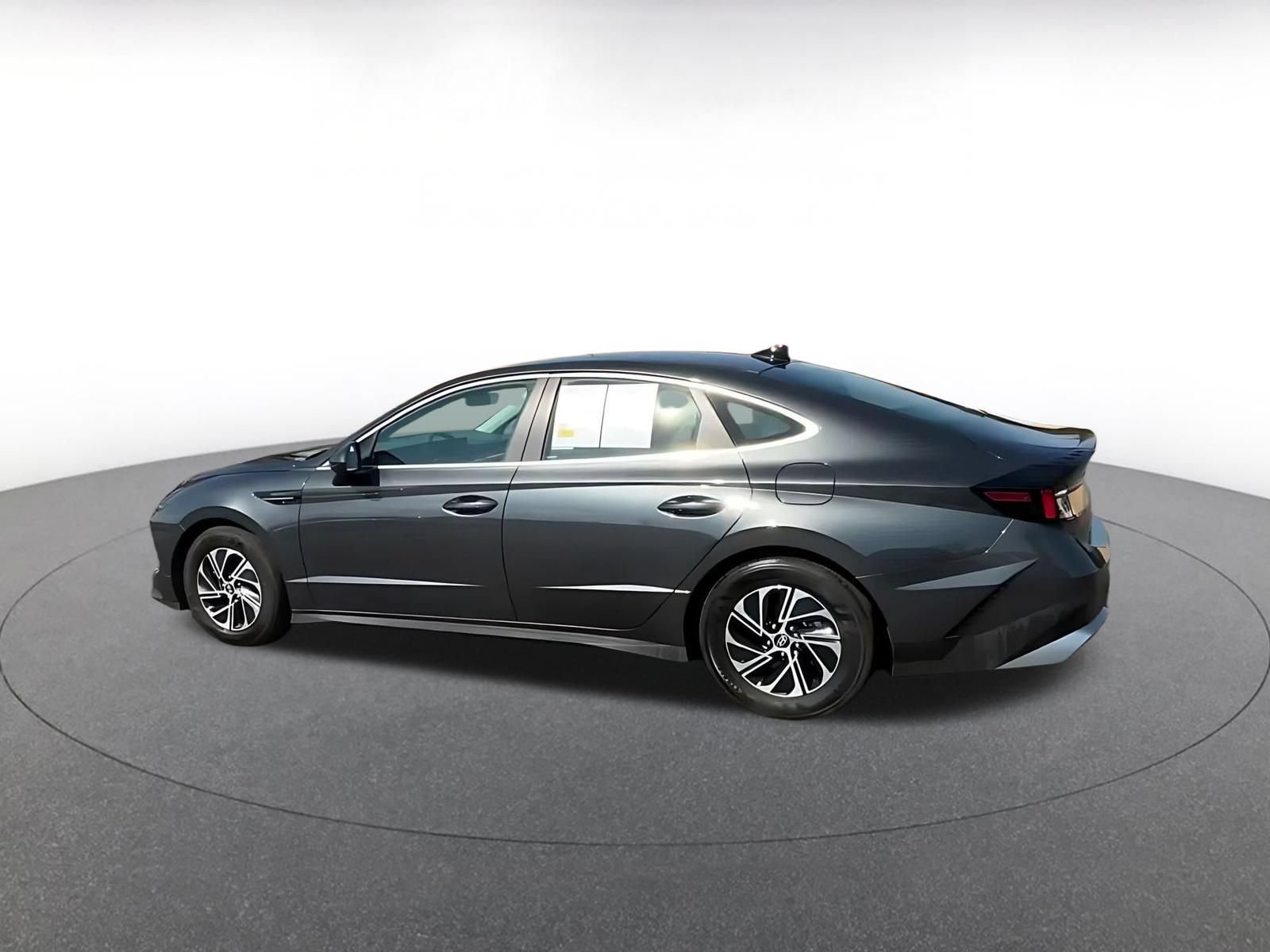 Used 2026 Hyundai Sonata Blue FWD image 10