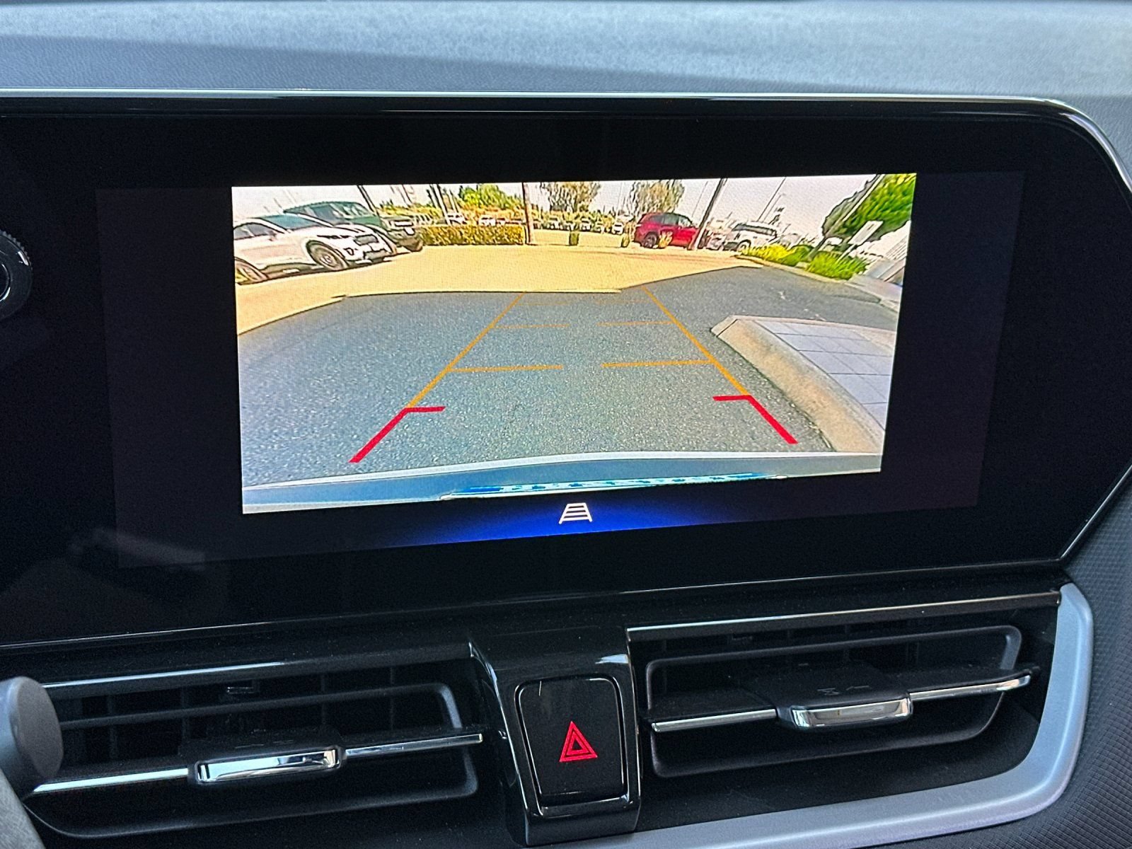 Used 2025 Chevrolet TrailBlazer LT FWD image 18
