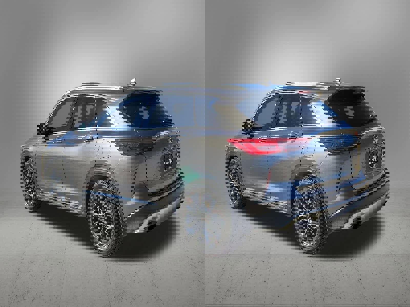 Used 2019 INFINITI QX50 Essential w/ Sensory Package image 4