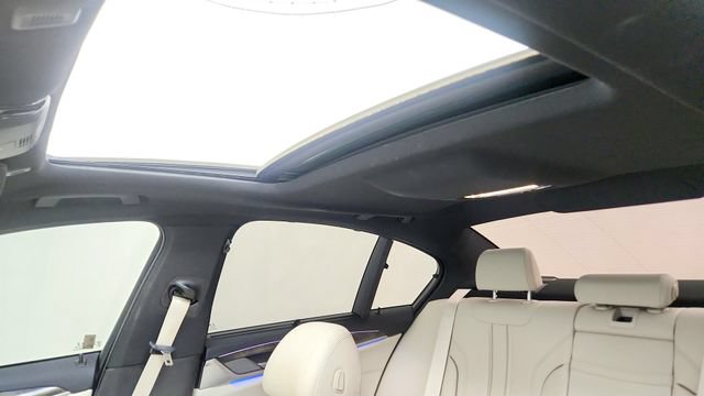 Used 2021 BMW 540i w/ Executive Package RWD image 70