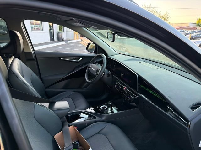 Used 2024 Kia Niro Wind FWD image 19